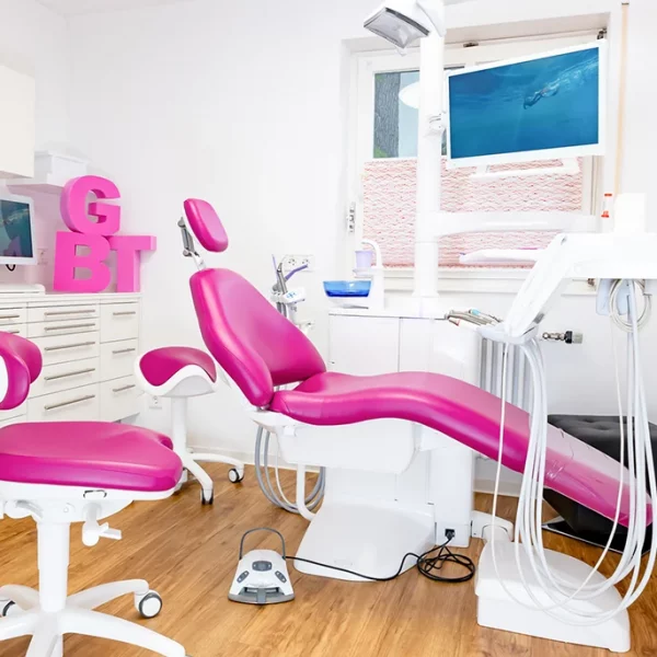 Behandlungsraum Zahnarzt Remshalden